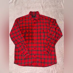 FILSON Men’s Alaskan Guide Button Up Shirt Red Plaid Black Size Medium